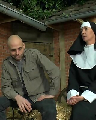 Die Geile Nonne！