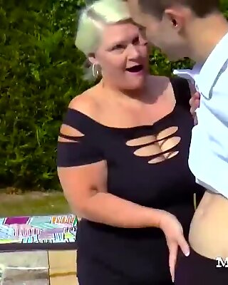 Mormor sugde av sin Cocked Lover