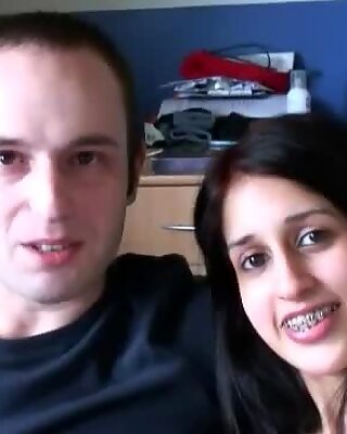 Indiano ragazza zarina mashood fa un caldo sesso orale video con il suo fidanzato