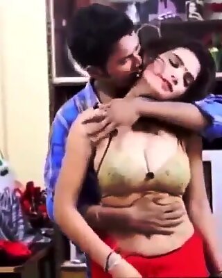 Podprsenka predajca sex s desi indky bhabhi -